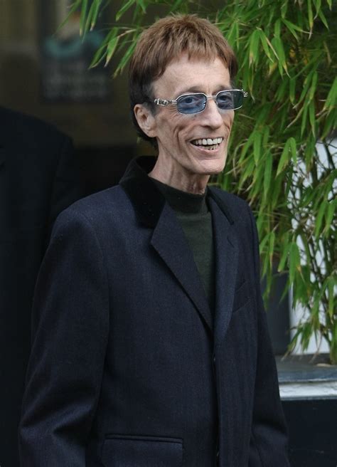 robin gibb height|what did robin gibb die of.